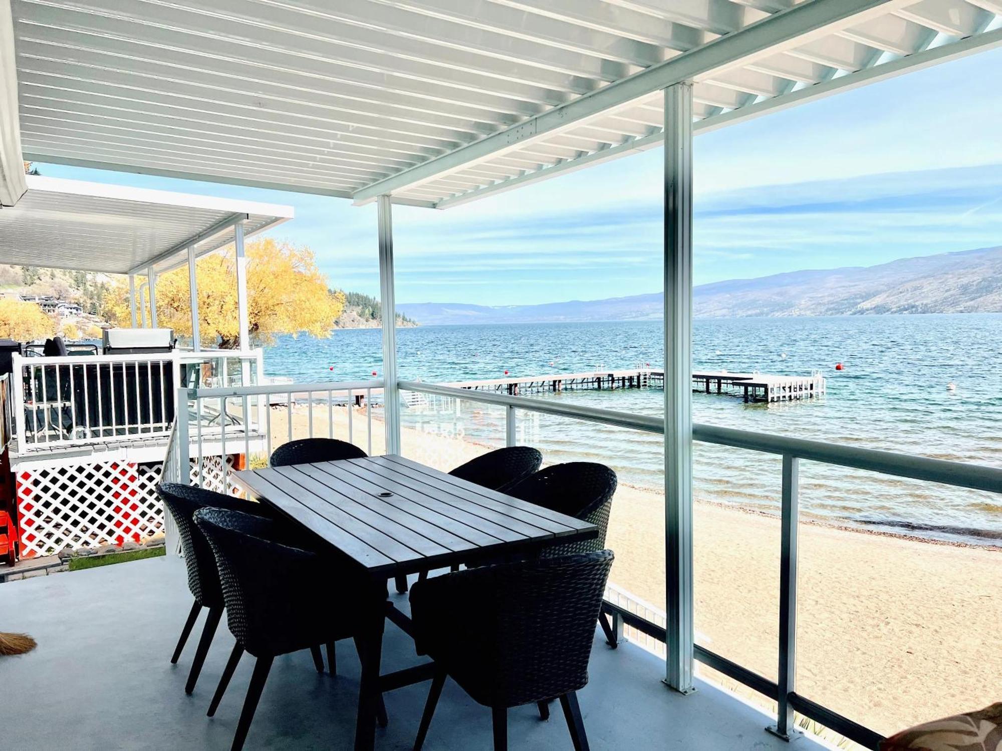 Peachland Beach Resort Экстерьер фото