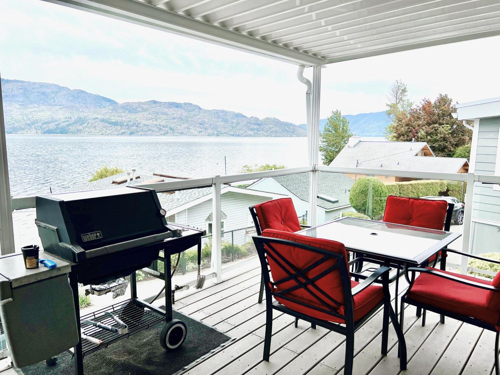 Peachland Beach Resort Экстерьер фото